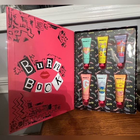 NWT-Mean Girls BURN BOOK set of 6 (1 oz each) hand creams in decorative box - Picture 4 of 11